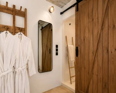 Theros Suite