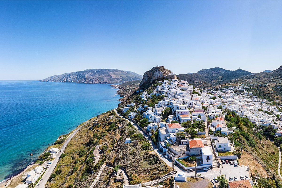 Η Σκύρος ανάμεσα στην ιστορία και τον μύθο